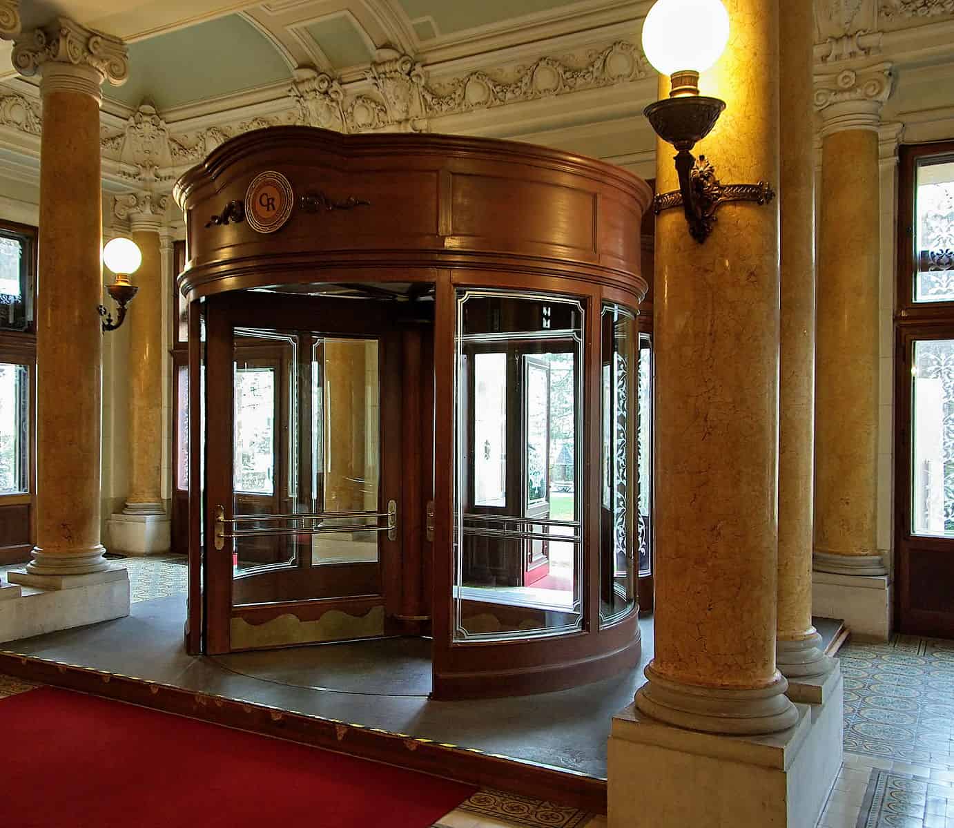 Drehtür Kaiserbad Karlovy Vary